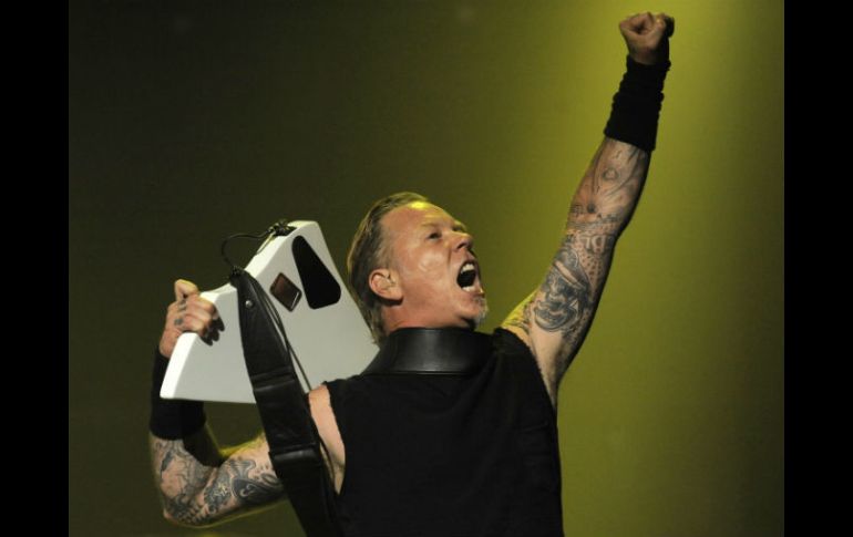 Los asistentes serán testigos de un espectáculo auditivo, con luces, pantallas gigantes, escenarios giratorios y efectos especiales. AP /