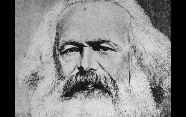 Marx logra obra de transformación de la economía política, consagrada en ''El Capital''. ARCHIVO /