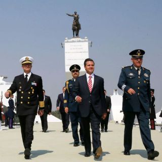 Puebla muestra su historia con desfile del 5 de Mayo