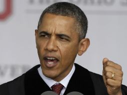 Obama y el vicepresidente Joe Biden lanzaron una campaña para ganar control en la venta y posesión de armas de fuego en el país. AP /