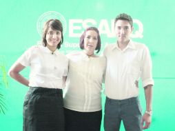 América Solórzano, Lilliane Ponce Gutiérrez y Carlos Peregrina en la ESARQ, durante el anuncio de la invitación al Global Power Shift.  /