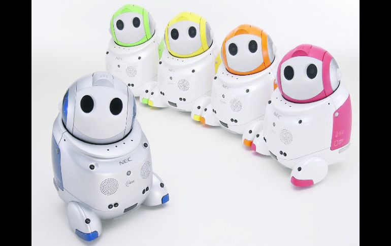 Simpático y moderno. PaPeRo cuenta con un sistema operativo Windows y está programado en JavaScript. ESPECIAL /