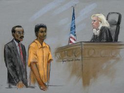 Robel Phillipos (c) es enjuiciado por intentar encubrir a su amigo Dzhokhar Tsarnaev. AP /