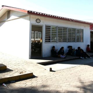 Padres piden que se les incluya en proyecto contra bullying