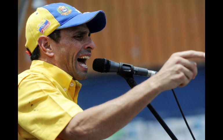 Henrique Capriles señala que en los comicios opositores fueron retirados de los centros de votación. ARCHIVO /