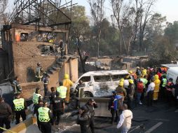 Al lugar han acudido elementos de los cuerpos de rescate tanto de Ecatepec como de otros municipios vecinos y delegaciones del DF. NTX /