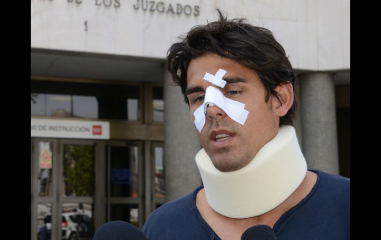 Así sufrió Drouet, quien termina con el tabique nasal fracturado. AFP /