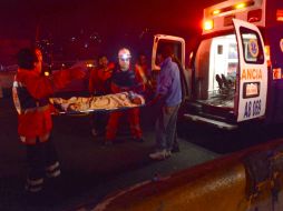 La explosión de una pipa en Ecatepec deja hasta el momento 23 muertos y 26 heridos. EFE /