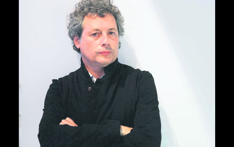 ''Que cada uno haga su oficio lo mejor posible; no ser estúpidamente conservadores; enseñar coraje y no el miedo'' dice Baricco. ESPECIAL /