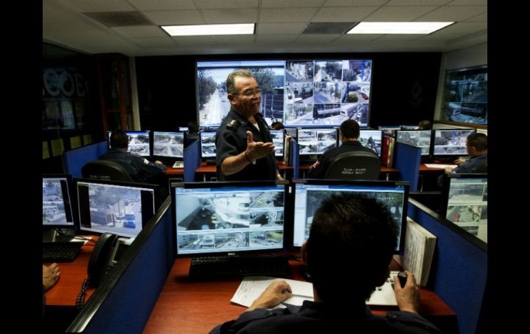 Los policías encargados de revisar las imágenes son sólo 22.  /
