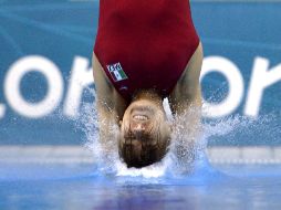 Imagen de archivo de un clavado de Paola Espinosa en Londres 2012; México sigue fuerte en esta disciplina rumbo a Río 2016. AP /