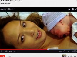 Las imágenes emotivas se intercalan, a modo de publicidad, con el uso de servicios de Google. ESPECIAL /