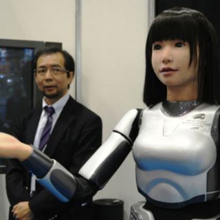 Crean robots que avisan del mal aliento y el olor de pies