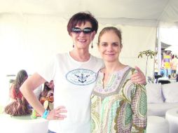 Como amigas. Marce González Gortázar con su hija Vivi.  /