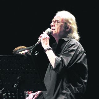 Noche de poesía sonora con Luis Eduardo Aute