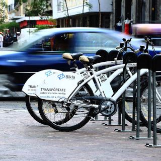 Más obra para peatones y ciclistas