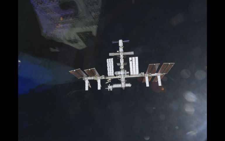 El amoníaco es un elemento fundamental que circula a través de los sistemas externos de control térmico de la estación. AFP /