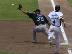 El juego enfrenta a los mejores de la zona sur ante los del norte. ARCHIVO /