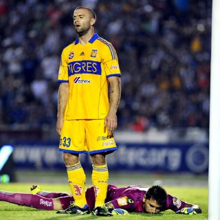 Villa sabe que están en deuda con su afición