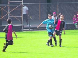 En la imagen, acción del partido Atlas Colomos contra los Tony Boys, de la fecha 13.  /