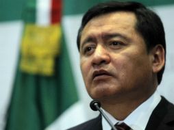 El secretario de Gobernación dice que nunca se abortarán las posibilidades de un encuentro con el CNTE. ARCHIVO /