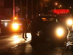 Autoridades acudieron al lugar para iniciar con las investigaciones del caso. ARCHIVO /