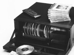 Hay un ''rumor'' que asegura que se detonará nuevamente la fiebre por el disco de vinilo, dejando atrás al CD. ARCHIVO /