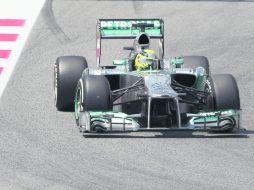 Nico Rosberg recorre el Circuito de Cataluña. Los últimos 16 ganadores del GP de España han largado desde la primera fila. AP /