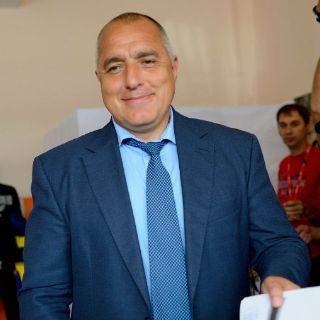 Leve ventaja de conservadores en legislativas de Bulgaria