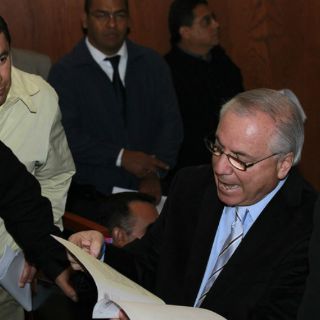 Martínez Mora presenta acuerdo para auditar a la ASEJ