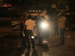 Peritos de la PGJE revelan que los atacantes de ambas sedes podrían ser los mismos. ARCHIVO /