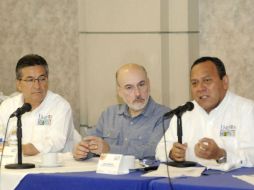 Jesús Zambrano se reunió con Bravo Mena y del candidato de la alianza Unidos por Baja California, Francisco Vega. NTX /