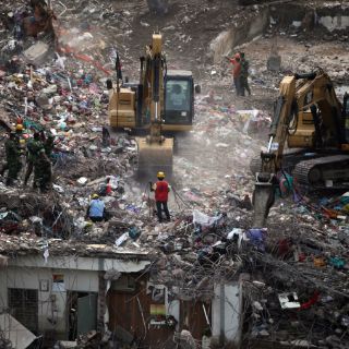 Bangladesh planea subir salarios tras derrumbe