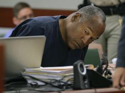 En 1995 O.J enfrentó el juicio del siglo cuando fue declarado no culpable del homicidio de su esposa. AP /