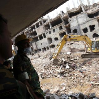 Finaliza búsqueda de cadáveres en Bangladesh