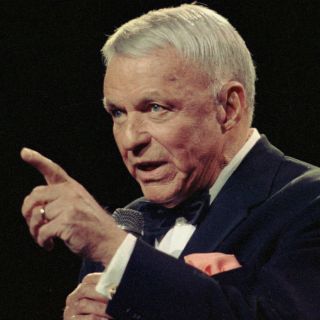 Subastarán cartas de Frank Sinatra