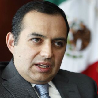 Reformas educativa y financiera no se legislarán al vapor: Cordero