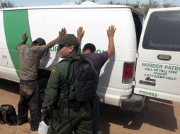La detención de los indocumentados se ha convertido en negocio para las corporaciones dedicadas a la administración de cárceles. ARCHIVO /