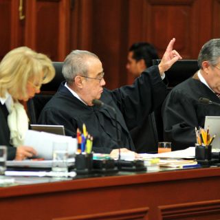 Inconstitucional, quitar a reos parte de lo que ganan: SCJN