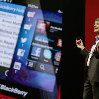 BlackBerry amplía servicio de mensajería a iOS y Android