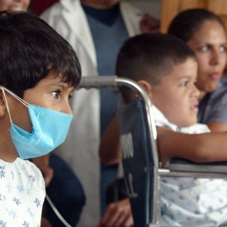 Más de un millón de niños indocumentados sin servicio de salud