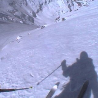 Alpinista muere tras caer en el Everest