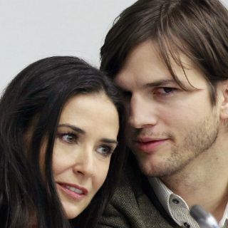 Demi Moore y Ashton Kutcher se disputan 10 MDD