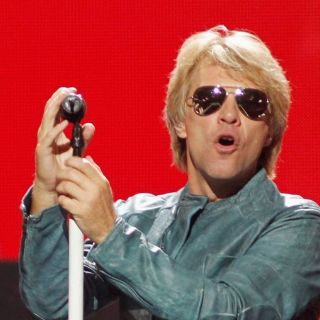 Bon Jovi interrumpió por alergia su primer concierto en Bulgaria