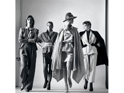 La versión subastada muestra a las mismas modelos, en la misma posición, pero totalmente desnudas. ARCHIVO /