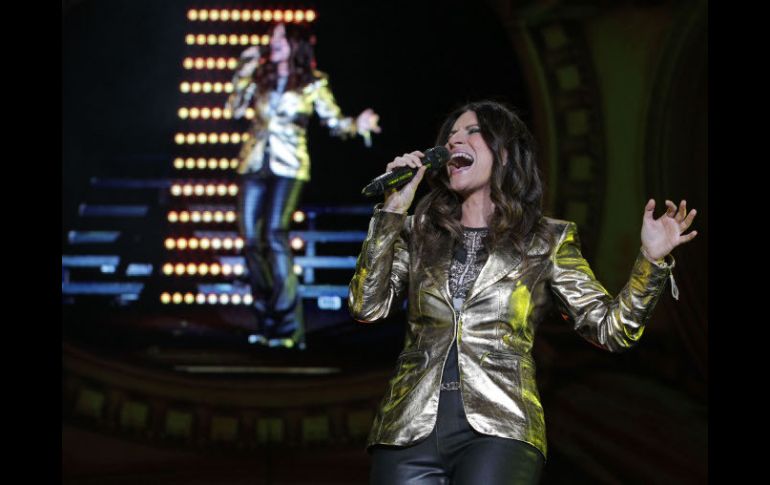 Siguen los admiradores de Laura Pausini a la expectativa de su regreso a escenarios. ARCHIVO /