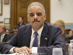 Eric Holder es cuestionado por legisladores republicanos y demócratas por su decisión de recusarse del caso. AP /
