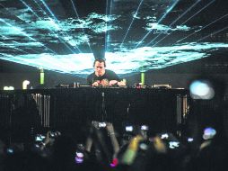 Éxitos. Los seguidores del DJ holandés reconocieron algunas de sus piezas más sonadas, con las que bailaron durante dos horas. EL INFORMADOR /