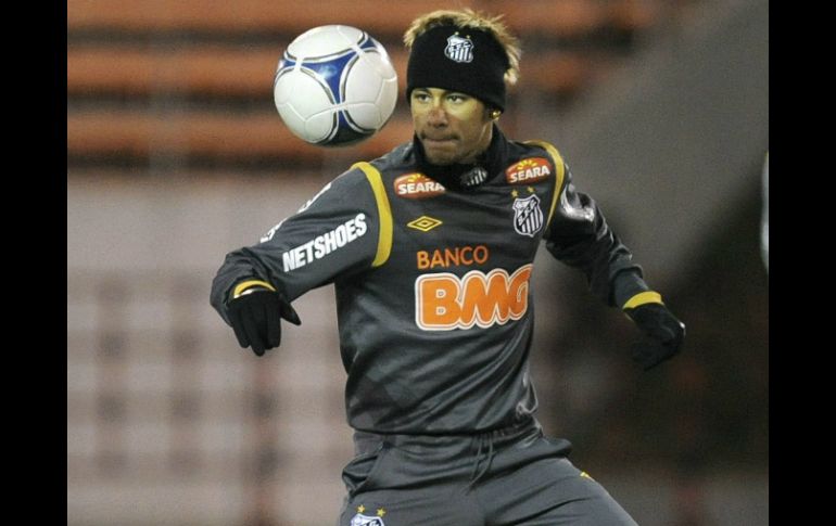 Desde su debut en 2009, Neymar ha ganado una Copa de Brasil, una Copa Libertadores y una Recopa Sudamericana. ARCHIVO /