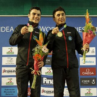 Cierra México con oro